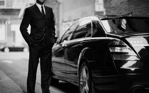 5 HOURS CHAUFFEUR-DRIVEN CAR OR MINIBUS OR COACH - NIGHT OUT -ARL